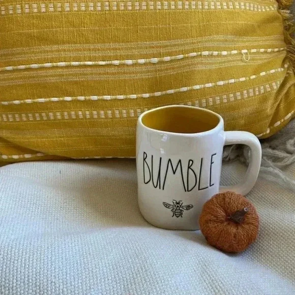 Rae Dunn Bumble ceramic mug 🐝 - Picture 4 of 8